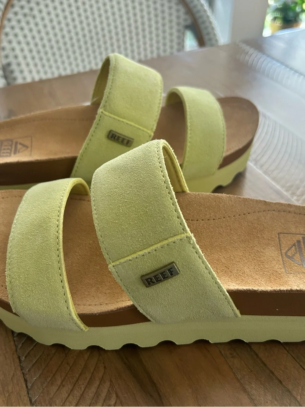 Reef platform slide
